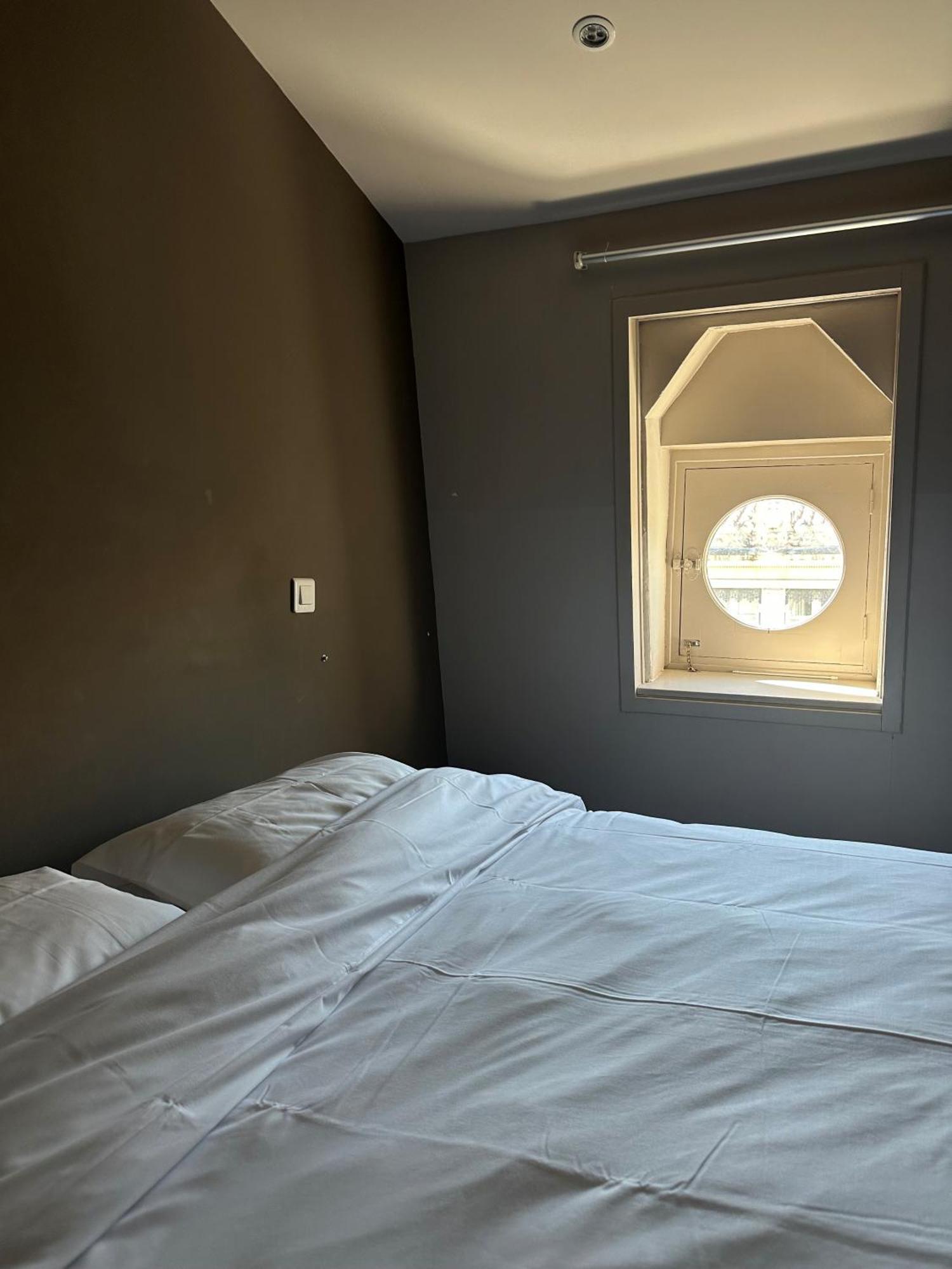 Auberge De Jeunesse Hi أفينيون المظهر الخارجي الصورة