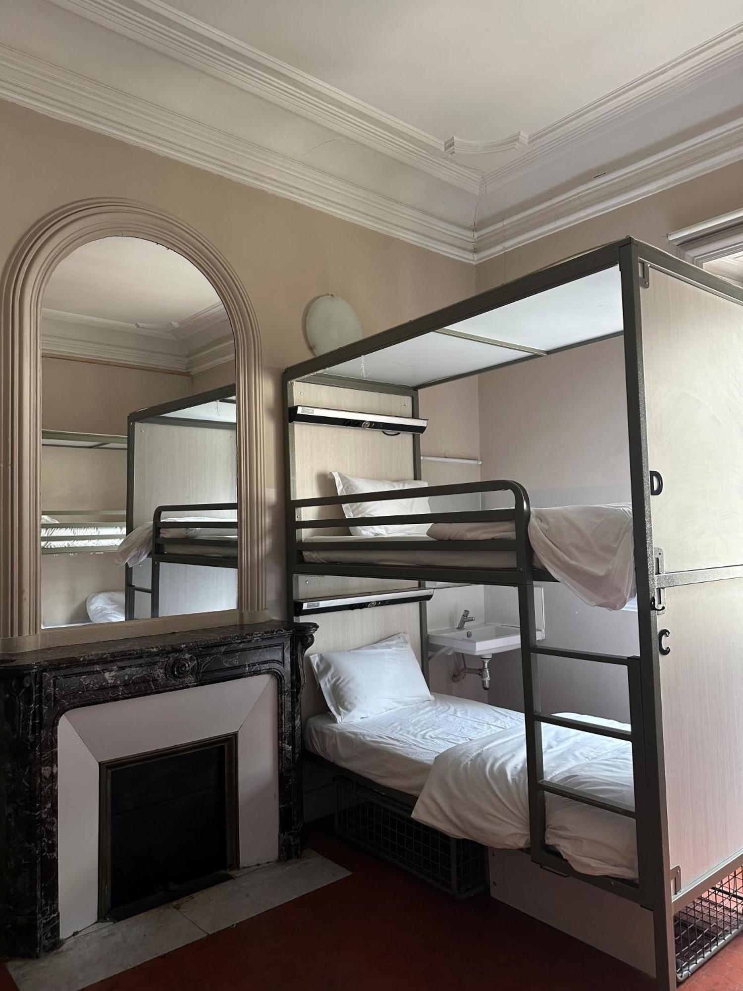 Auberge De Jeunesse Hi أفينيون المظهر الخارجي الصورة